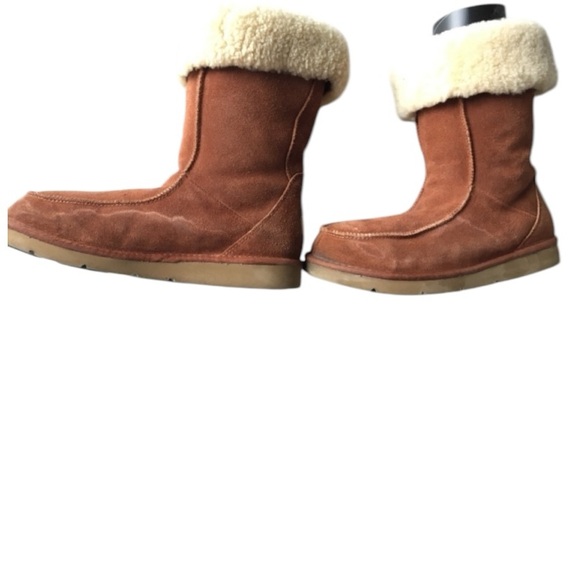 UGG Downtown Suede Fur Lined Boots - Picture 11 of 16
